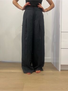 SOEUR Navy Blue Size 40 Wide-Leg Pleated Trousers NWT $400+ | French Chic